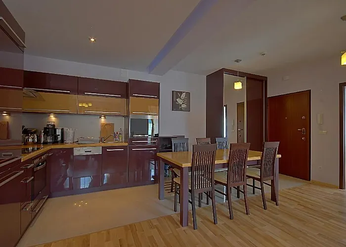 Apartament Monia